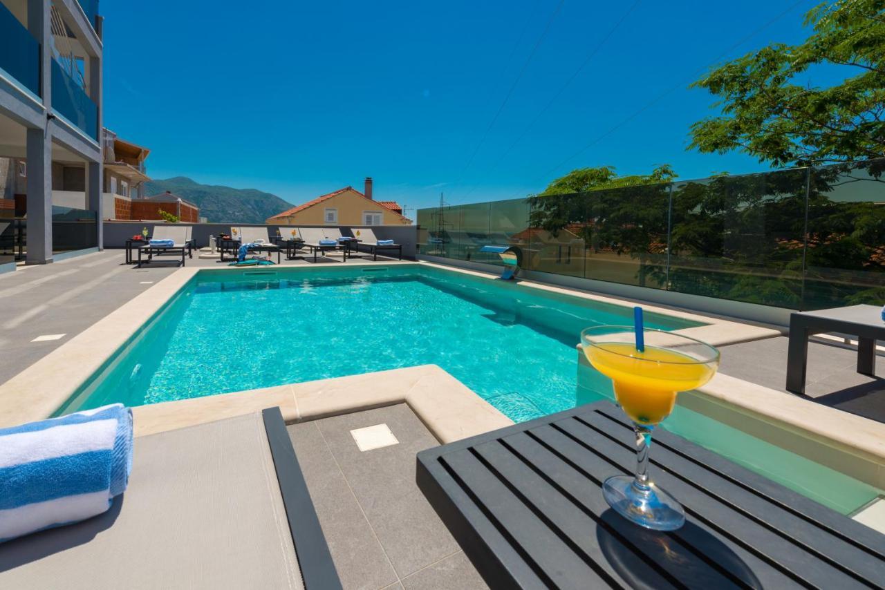 Apartments Villa Poco Loco Млини Экстерьер фото