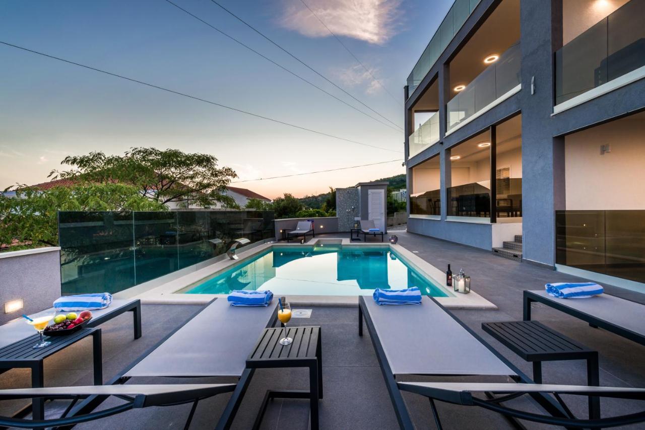 Apartments Villa Poco Loco Млини Экстерьер фото