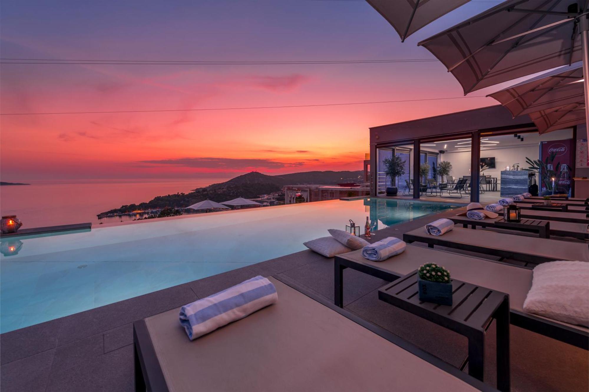 Apartments Villa Poco Loco Млини Экстерьер фото